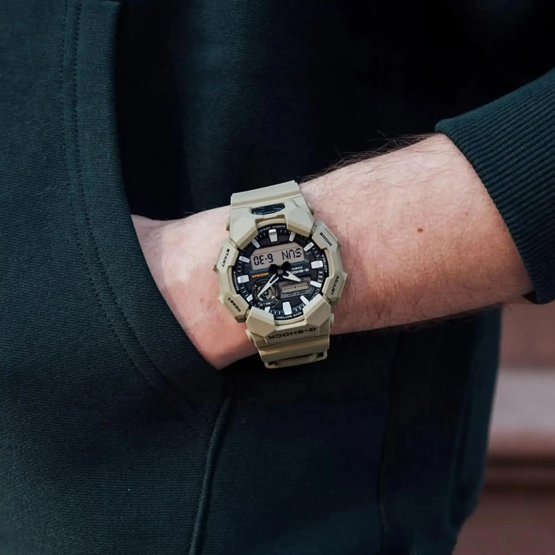 Armbanduhr GA-010