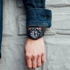 Armbanduhr GA-010
